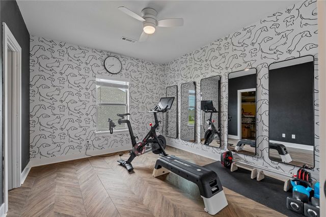 1060 Elizabeth Drive, Bentonville, AR 72713