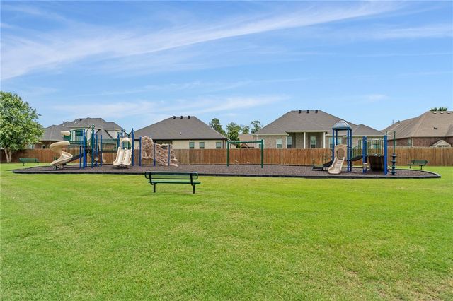 1060 Elizabeth Drive, Bentonville, AR 72713