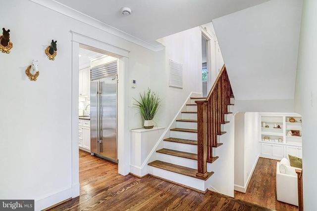 10019 KENSINGTON PKWY, Kensington, MD 20895