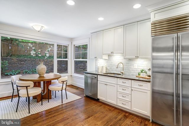 10019 KENSINGTON PKWY, Kensington, MD 20895