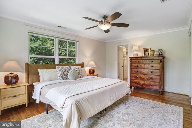 10019 KENSINGTON PKWY, Kensington, MD 20895