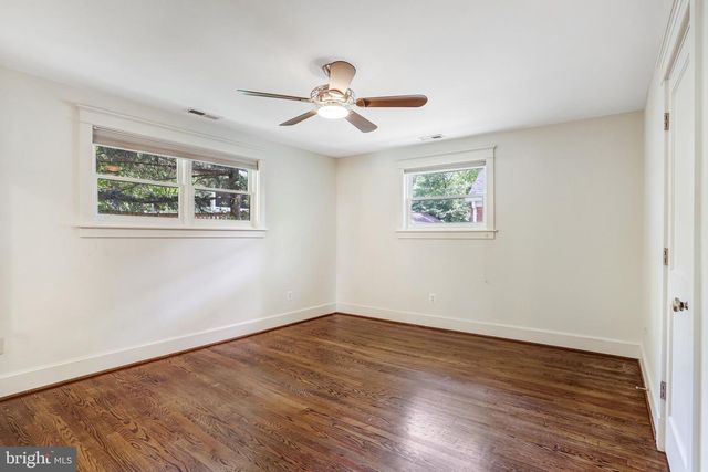 10019 KENSINGTON PKWY, Kensington, MD 20895