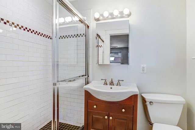 10019 KENSINGTON PKWY, Kensington, MD 20895