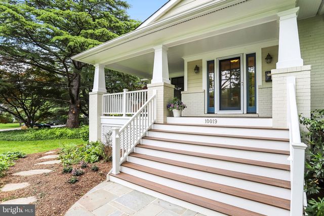 10019 KENSINGTON PKWY, Kensington, MD 20895