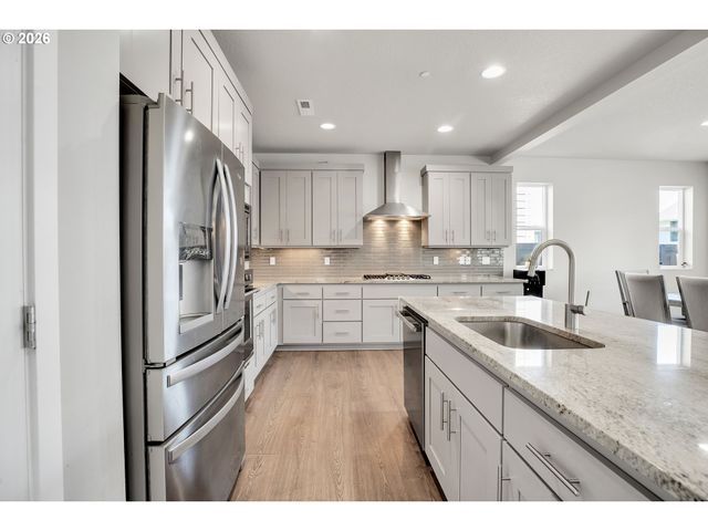 9908 Sw 173RD Ave, Beaverton, OR 97007