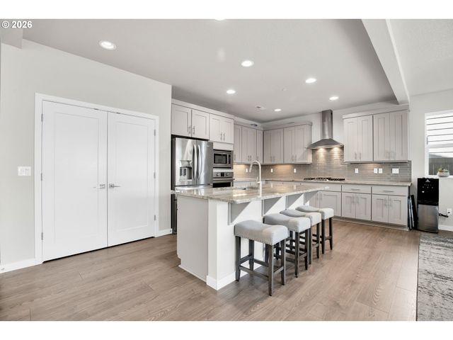 9908 Sw 173RD Ave, Beaverton, OR 97007