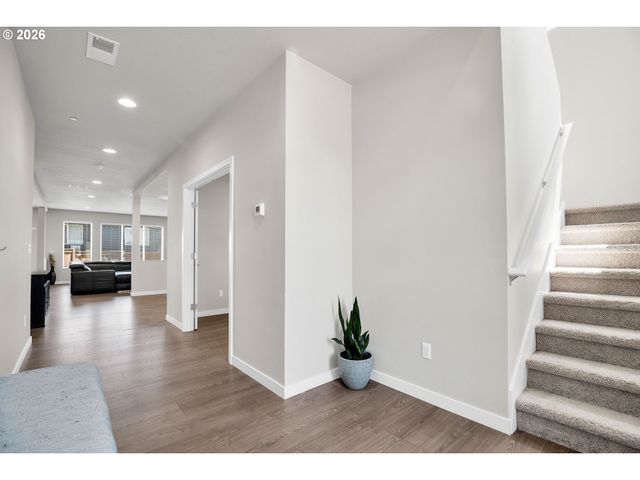 9908 Sw 173RD Ave, Beaverton, OR 97007