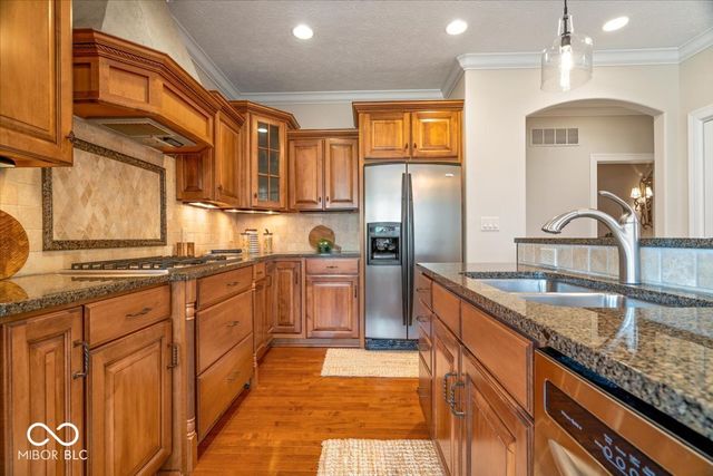 6658 Pennan Court, Noblesville, IN 46062