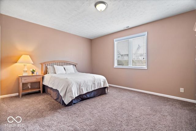 6658 Pennan Court, Noblesville, IN 46062