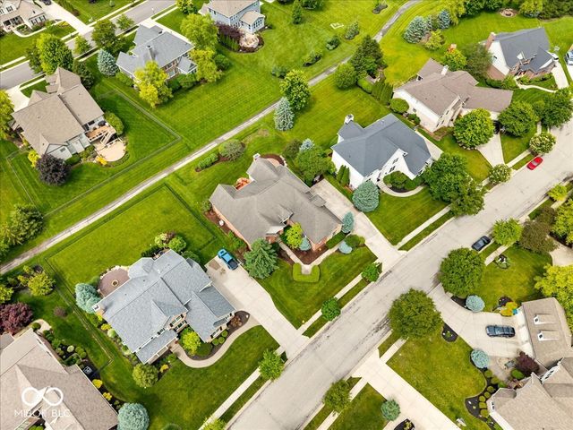 6658 Pennan Court, Noblesville, IN 46062