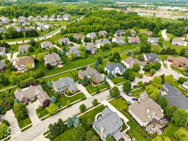 6658 Pennan Court, Noblesville, IN 46062