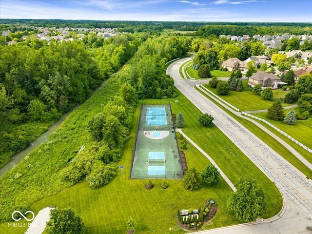 6658 Pennan Court, Noblesville, IN 46062