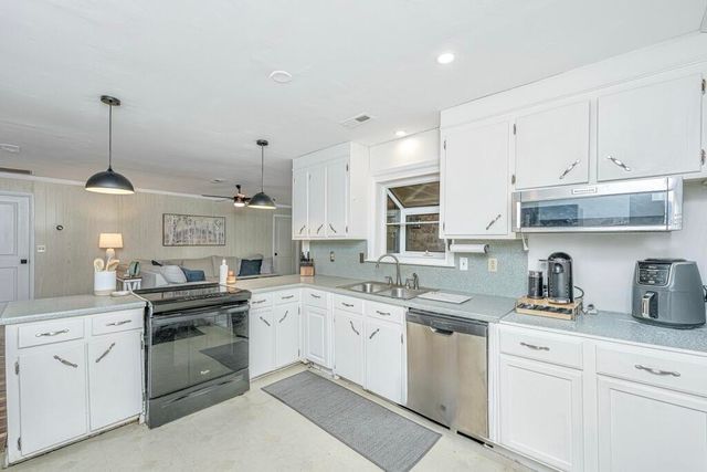 5310 Helene Drive, North Charleston, SC 29418