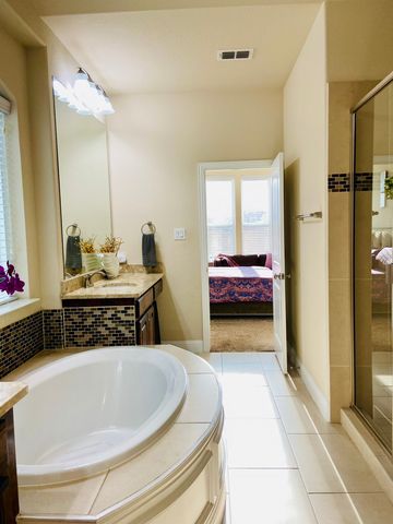 5904 Mickelson Way, Mckinney, TX 75070