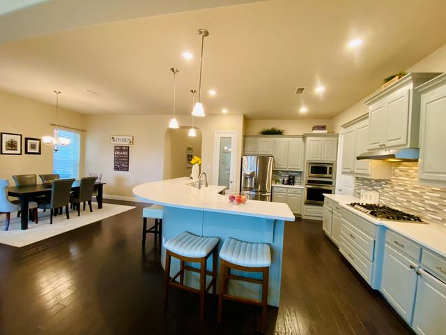 5904 Mickelson Way, Mckinney, TX 75070