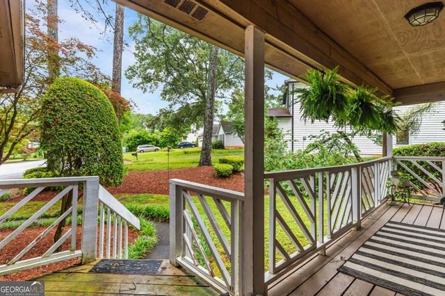 490 Hunters Glen Court, Lawrenceville, GA 30044