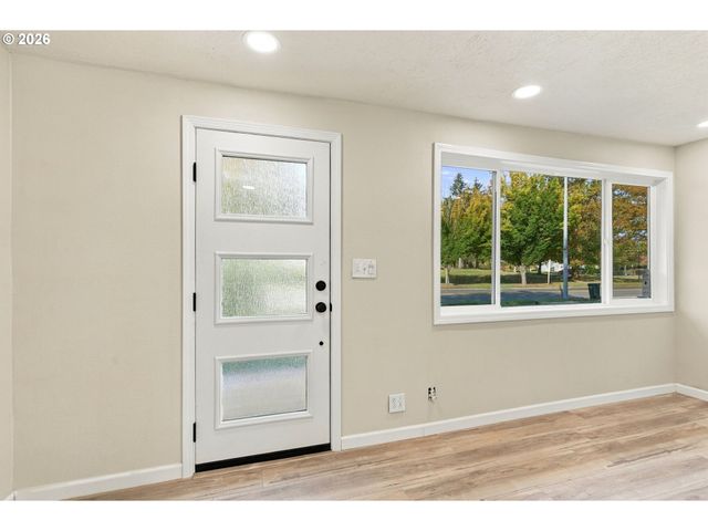 2845 HILYARD St, Eugene, OR 97405