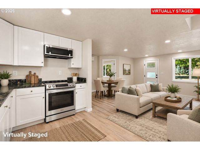 2845 HILYARD St, Eugene, OR 97405