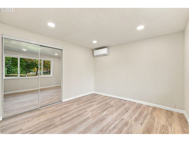 2845 HILYARD St, Eugene, OR 97405
