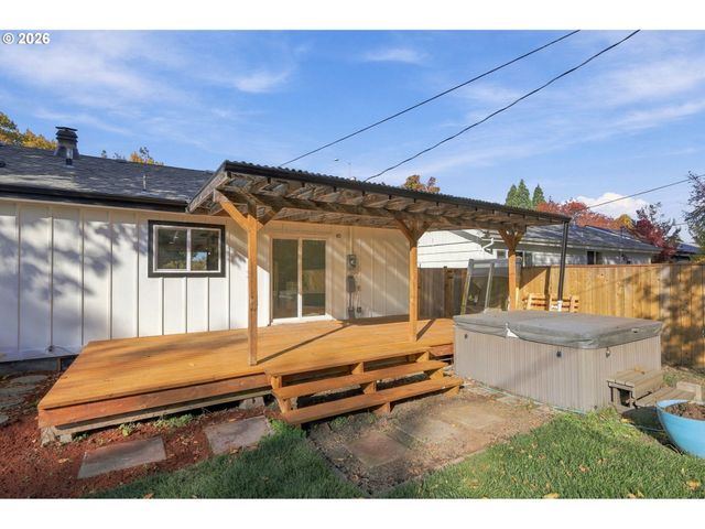 2845 HILYARD St, Eugene, OR 97405