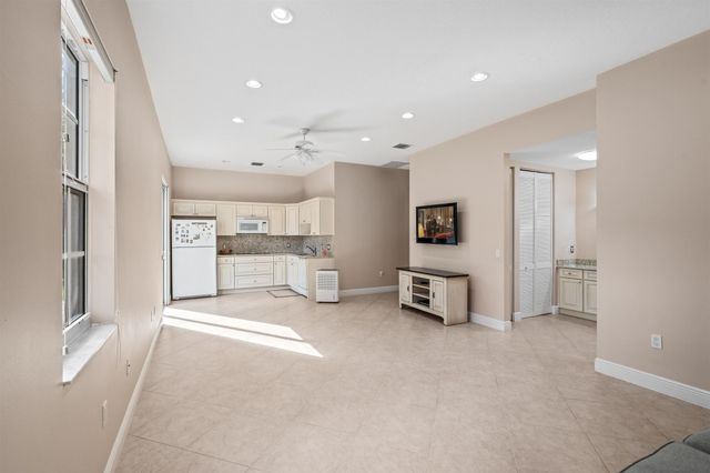 6071 NW 69th Way, Parkland, FL 33067