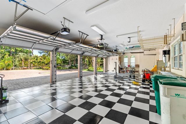 6071 NW 69th Way, Parkland, FL 33067