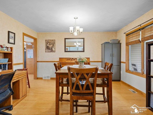 9117 S Dixie Highway, Erie Twp, MI 48133