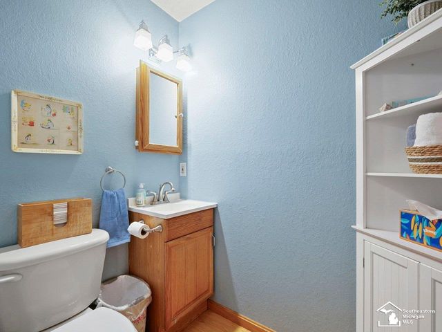 9117 S Dixie Highway, Erie Twp, MI 48133