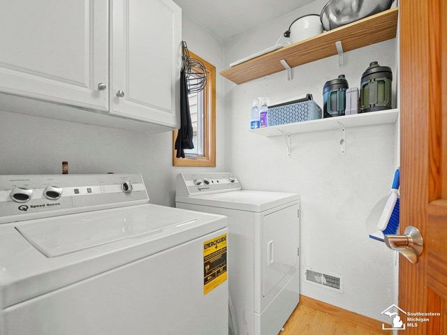 9117 S Dixie Highway, Erie Twp, MI 48133