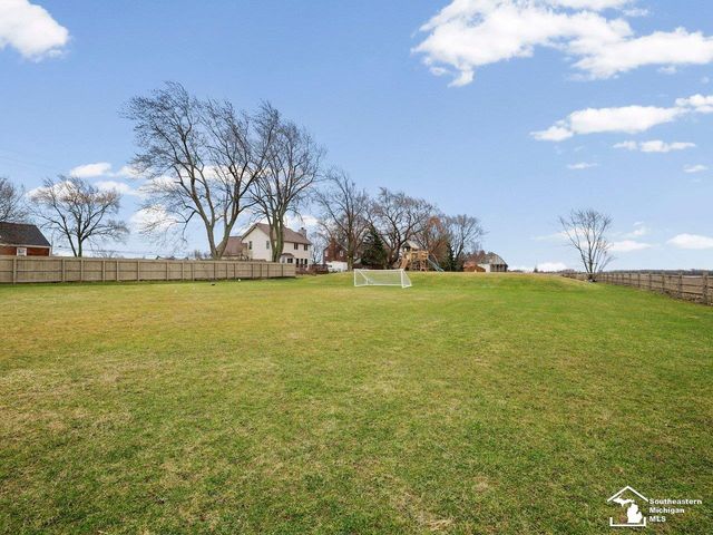 9117 S Dixie Highway, Erie Twp, MI 48133