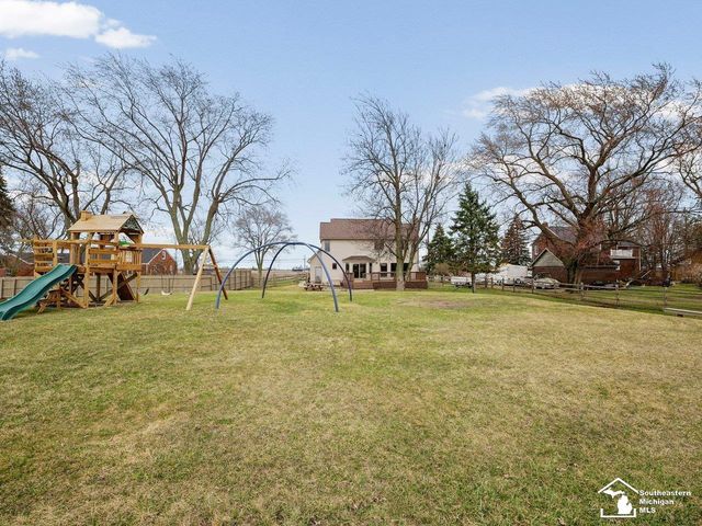 9117 S Dixie Highway, Erie Twp, MI 48133