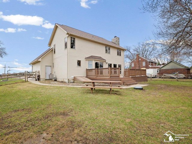 9117 S Dixie Highway, Erie Twp, MI 48133