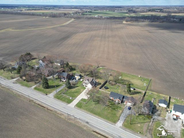 9117 S Dixie Highway, Erie Twp, MI 48133