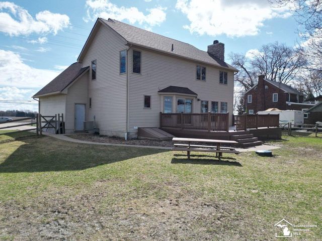 9117 S Dixie Highway, Erie Twp, MI 48133