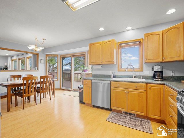 9117 S Dixie Highway, Erie Twp, MI 48133