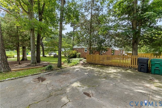404 Aubery Rd, Henrico, VA 23229