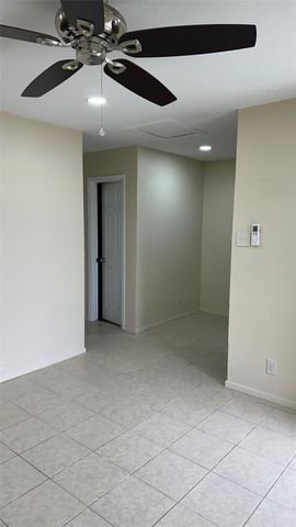 1231 N Lbj DR 9, San Marcos, TX 78666