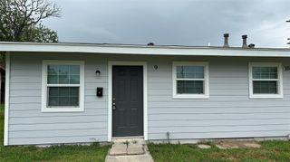 1231 N Lbj DR 9, San Marcos, TX 78666
