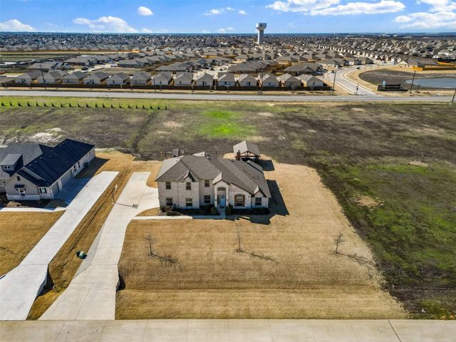 1133 Barrix Drive, Forney, TX 75126