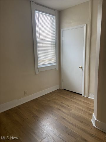 3322 Daisy Avenue, Cleveland, OH 44109