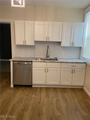 3322 Daisy Avenue, Cleveland, OH 44109