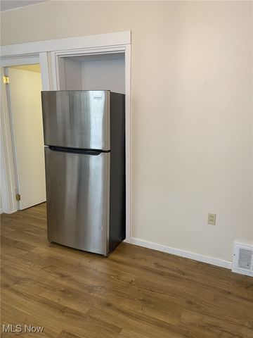 3322 Daisy Avenue, Cleveland, OH 44109