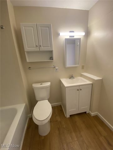 3322 Daisy Avenue, Cleveland, OH 44109