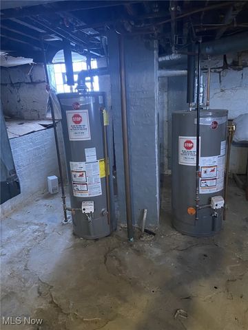 3322 Daisy Avenue, Cleveland, OH 44109