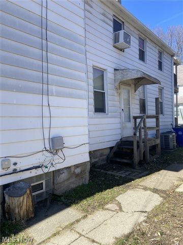 3322 Daisy Avenue, Cleveland, OH 44109