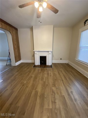 3322 Daisy Avenue, Cleveland, OH 44109