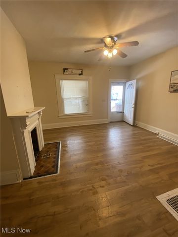 3322 Daisy Avenue, Cleveland, OH 44109