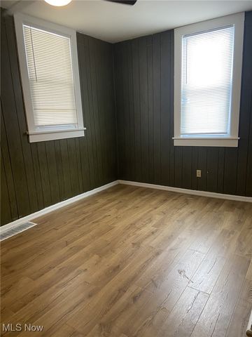 3322 Daisy Avenue, Cleveland, OH 44109