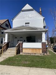 3322 Daisy Avenue, Cleveland, OH 44109