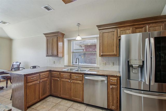 1732 SW 31st Street, Moore, OK 73160